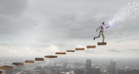 华中科技录取分数线/华中科技大学2026年研究生拟录取